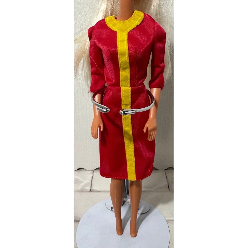 Vintage Mattel Barbie Doll 1966 Body Blonde Red Dress Yellow Trim Sweet 16‎